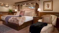 GOLDEN RULE - Master Stateroom